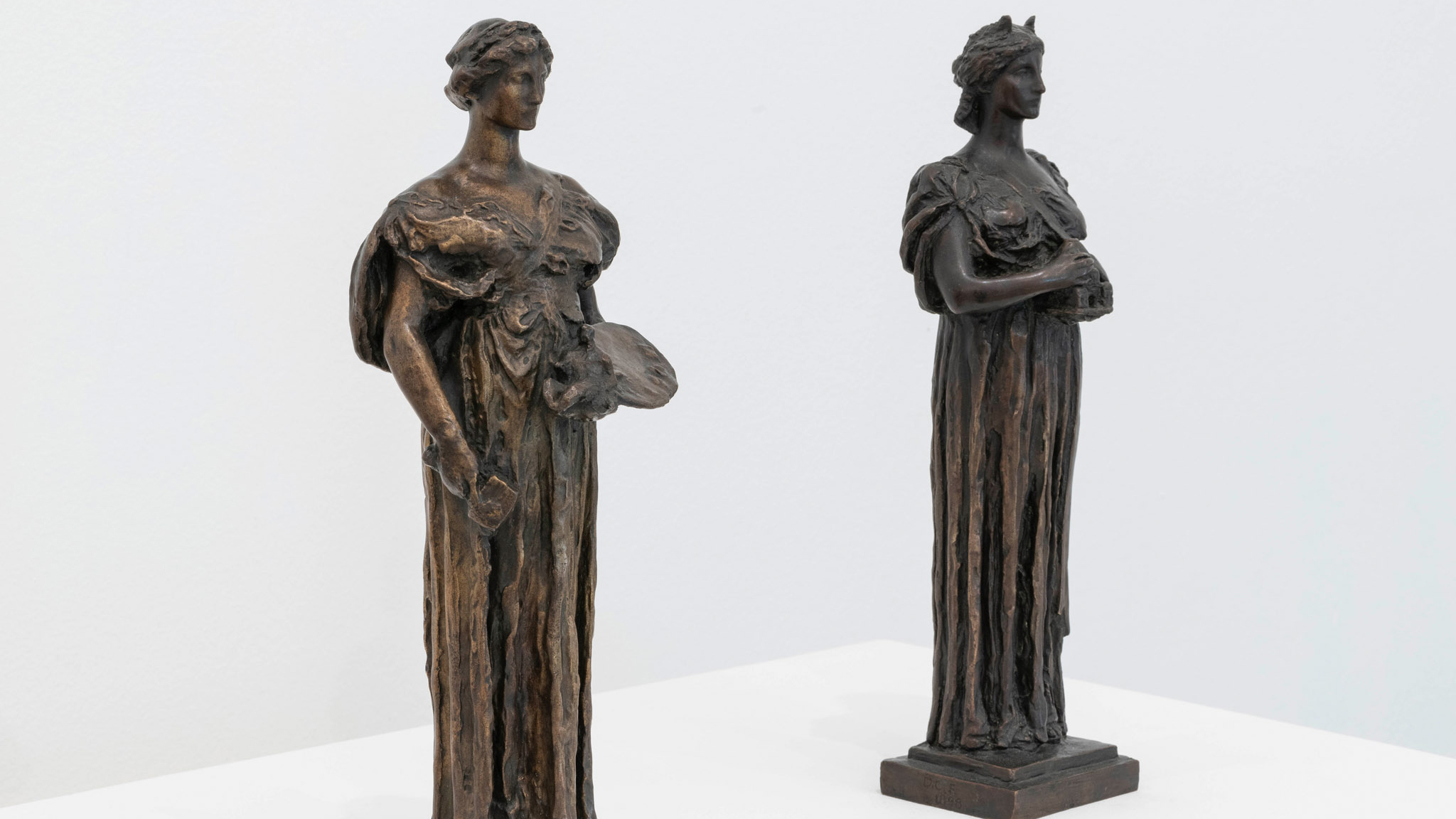 Features - Scrutinizing “The Academic Body”