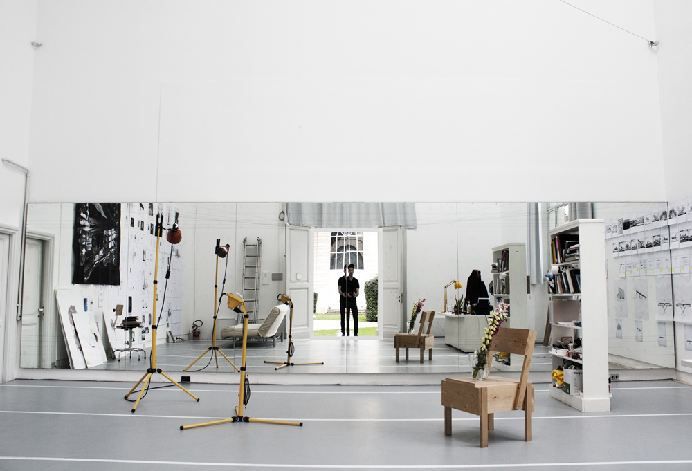 Thomas Kelley Vows to Focus Solely on Drawing in Rome